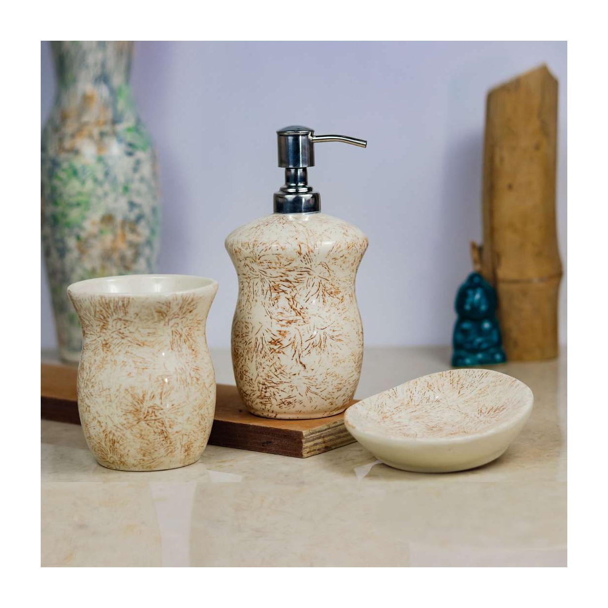 Bathroom Accessories Set of 3 - Image 2