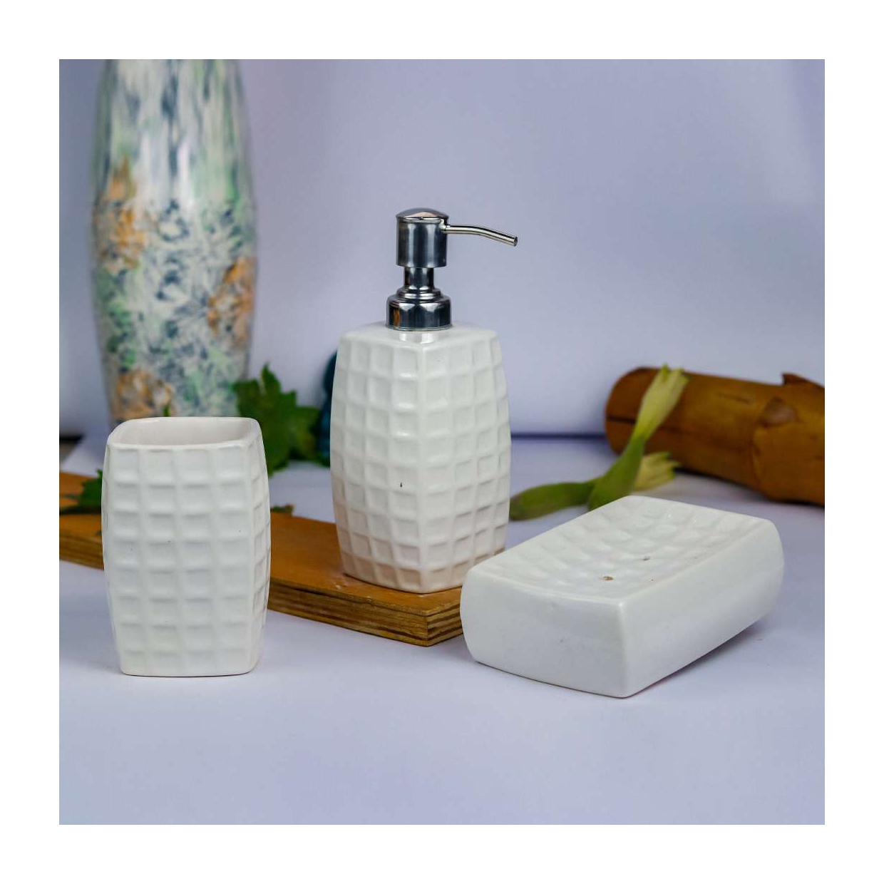 Abstract Bath Accessories Set of 3