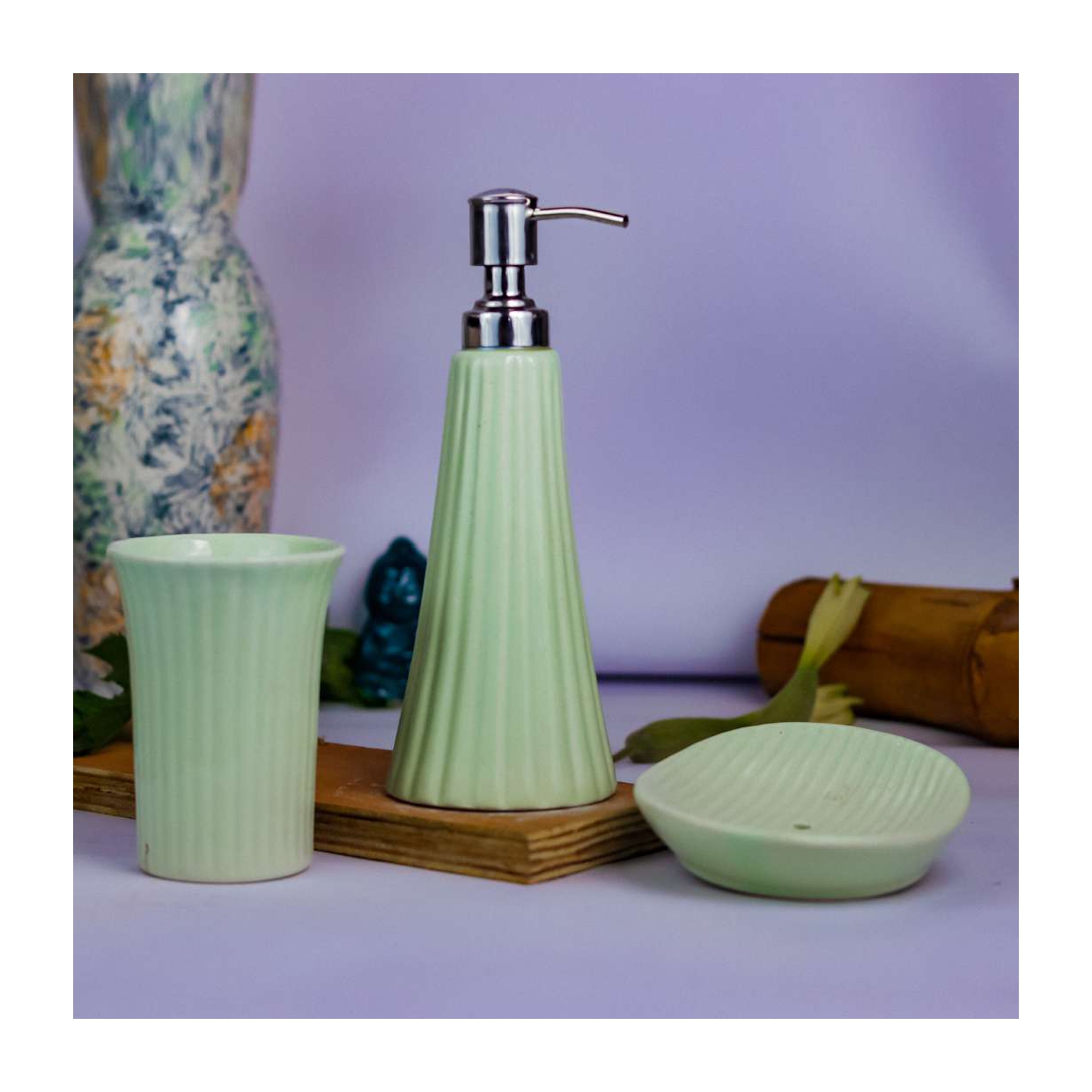 Elegant Look Bathroom Set of 3 - Image 4