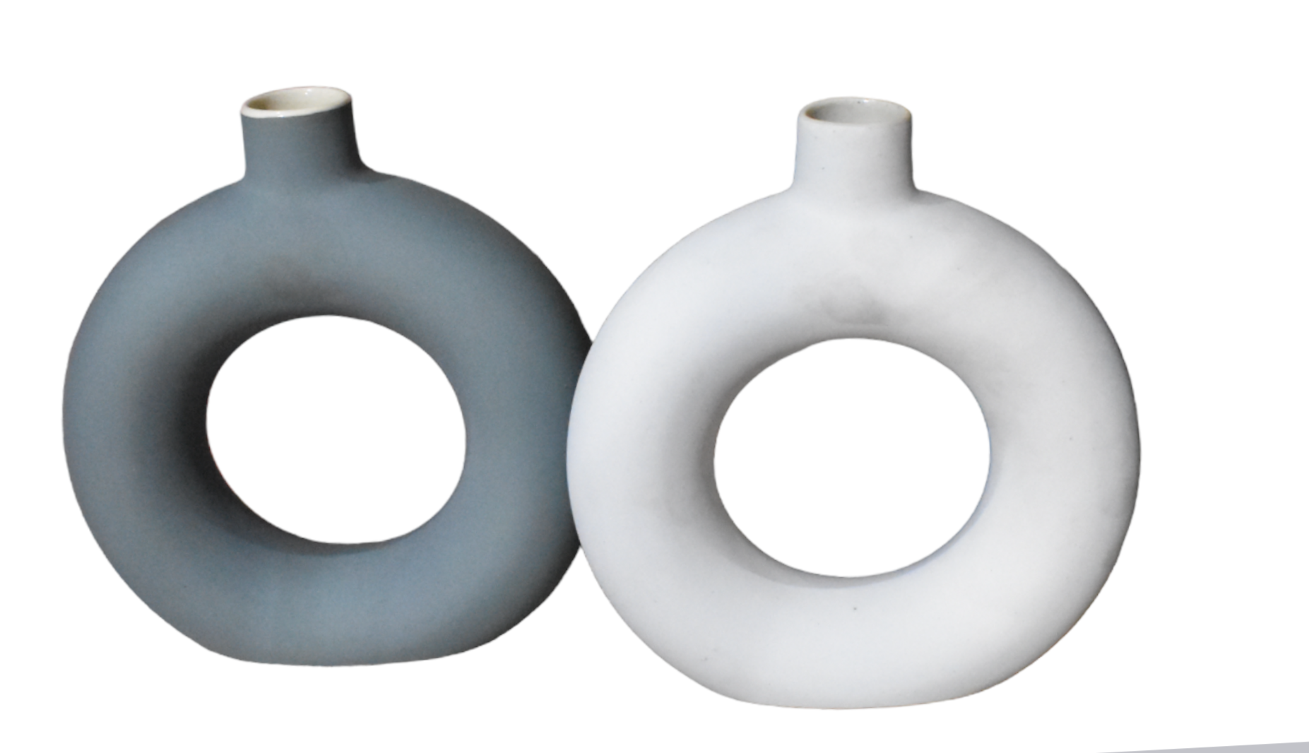 Handmade Ceramic Donut Vase - Image 9