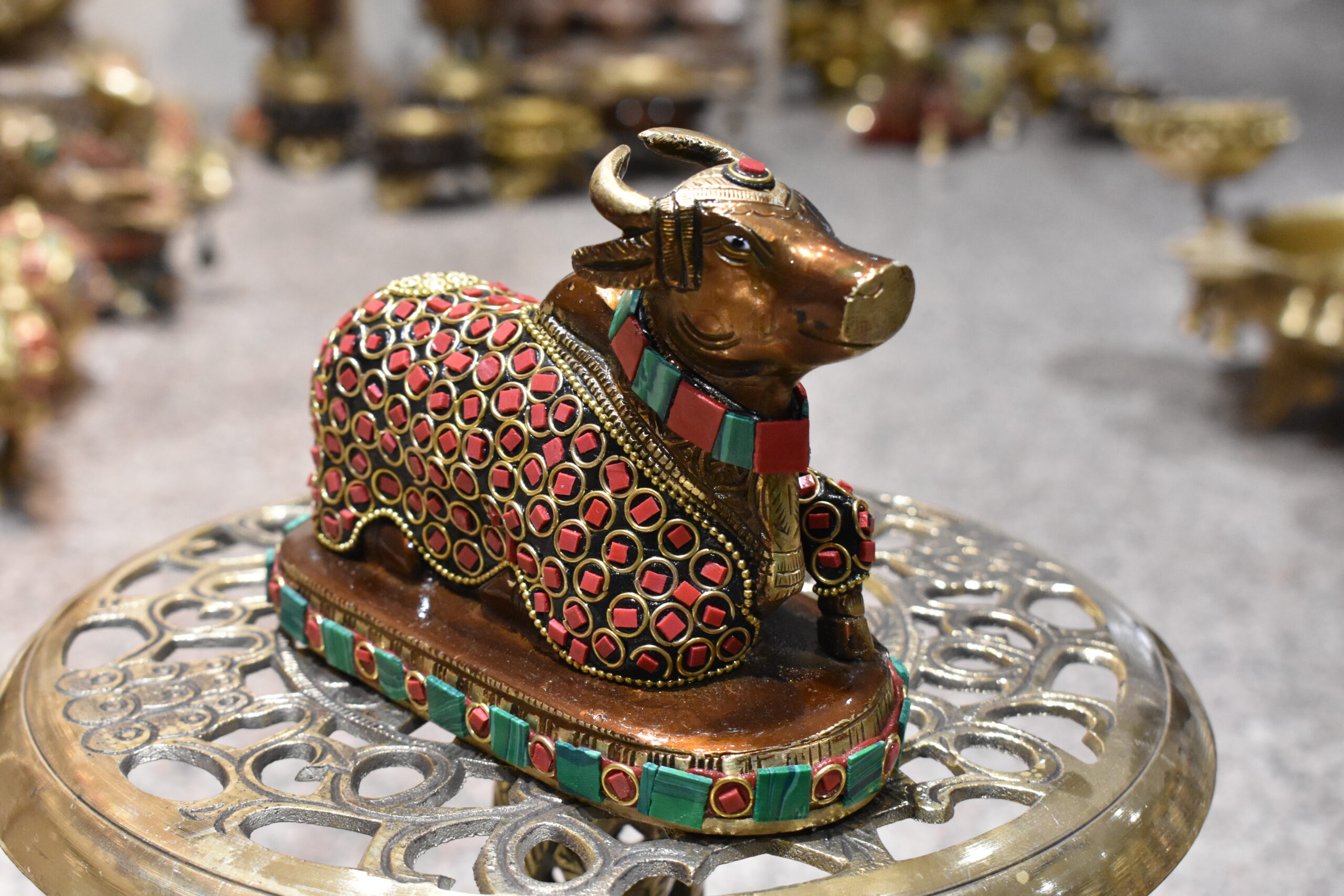 Brass Decorative Nandi Cow Figurine - Image 4