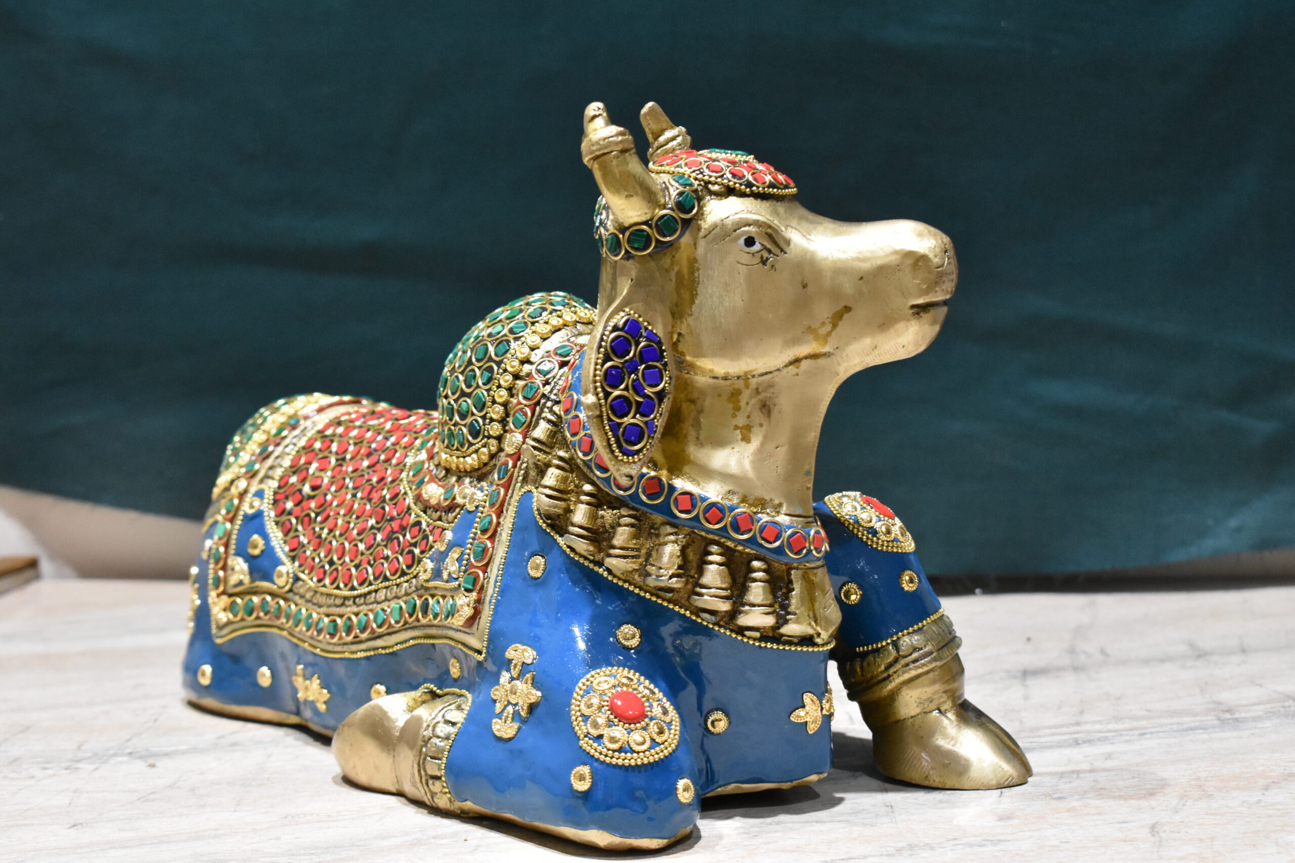Brass Decorative Nandi Cow Figurine - Image 5