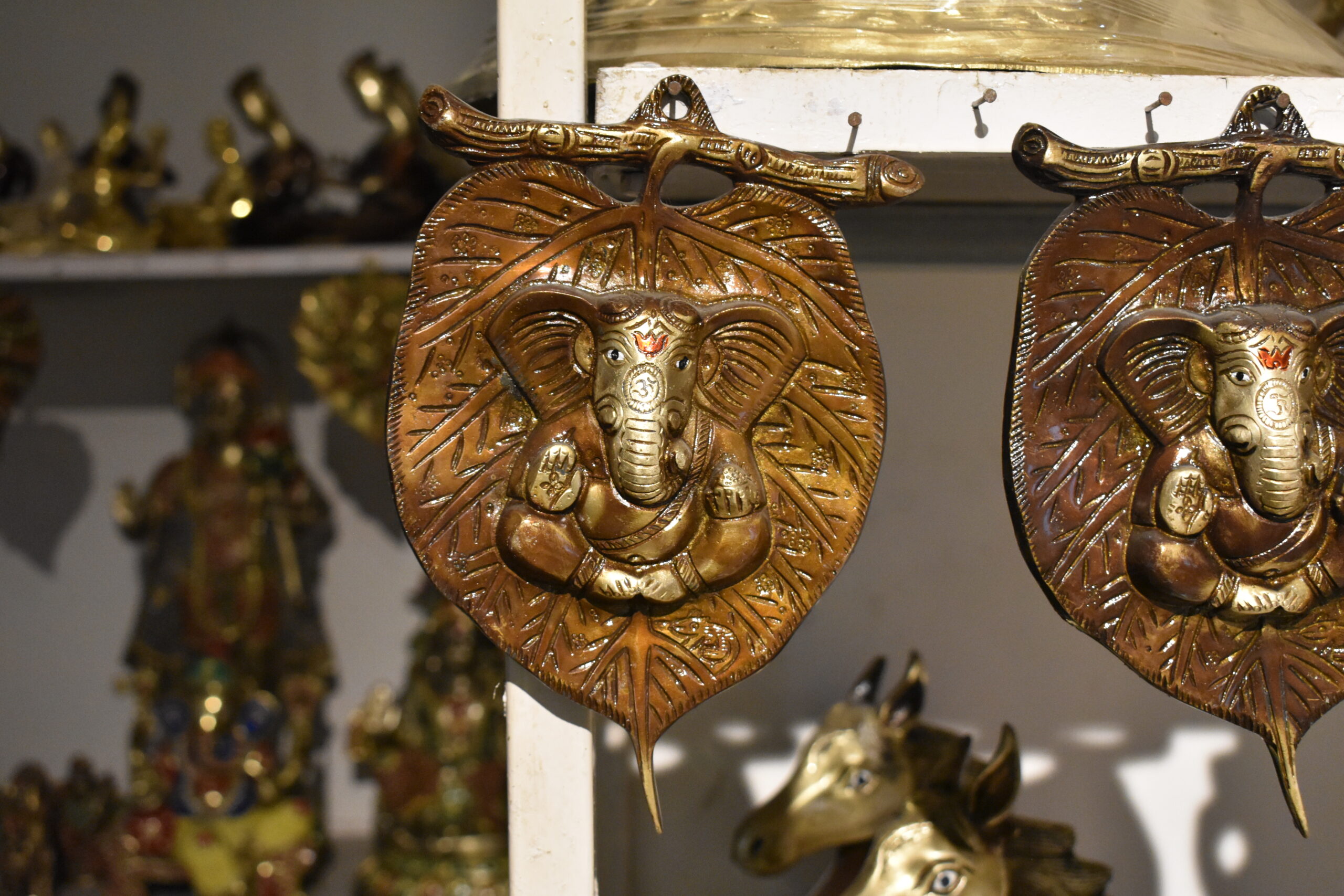 Brass Pan Ganesh Wall Hanging (8") - Image 2