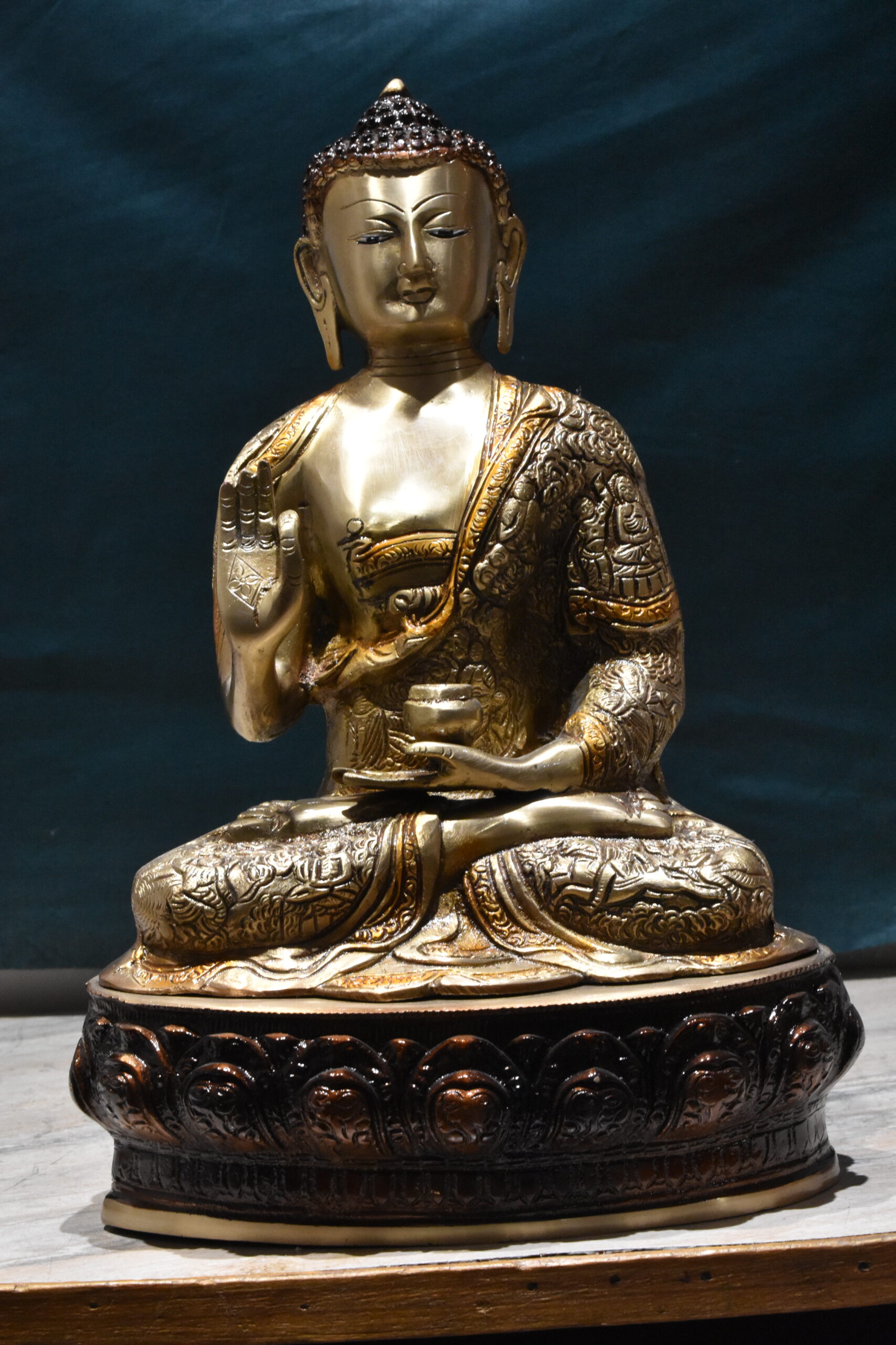 Brass Buddha Statue in Twin Shade - Image 3