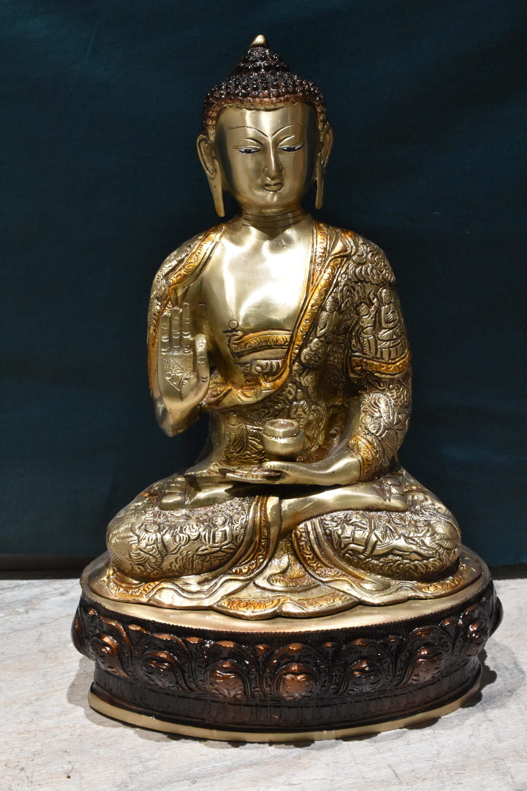 Brass Buddha Statue in Twin Shade