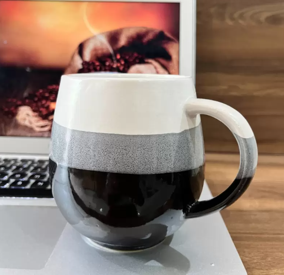 Black & White Coffee Mug – 500 ml - Image 4